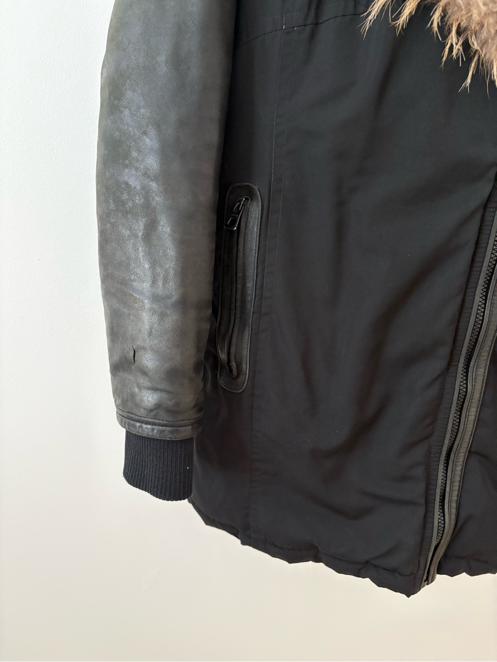 RUDSAK Black Down Fur Trimmed Midi Parka Leather Sleeves Size Medium Luxury Chic - Picture 4 of 16